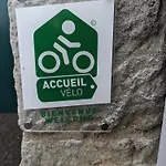 Hotell Des Pins Aubenas
