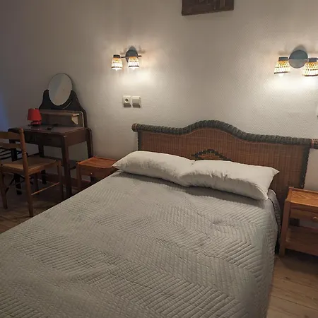 Des Pins Hotell