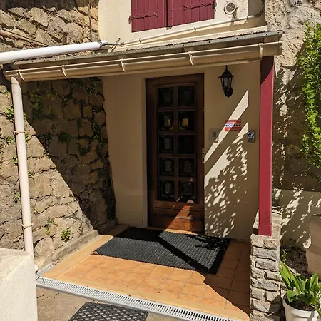 Hotel Des Pins 2*